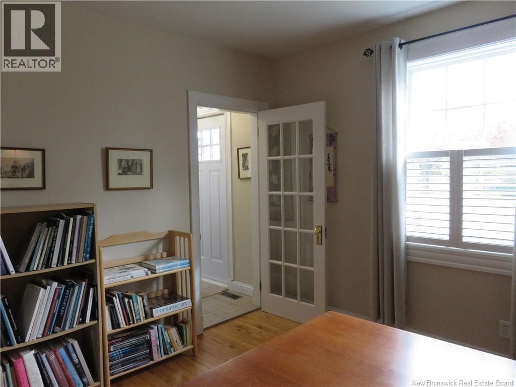 692 Dunn Avenue, photo 34