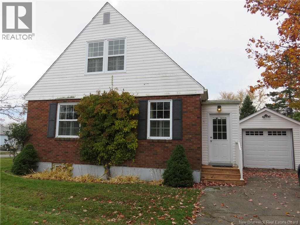 692 Dunn Avenue, photo 4