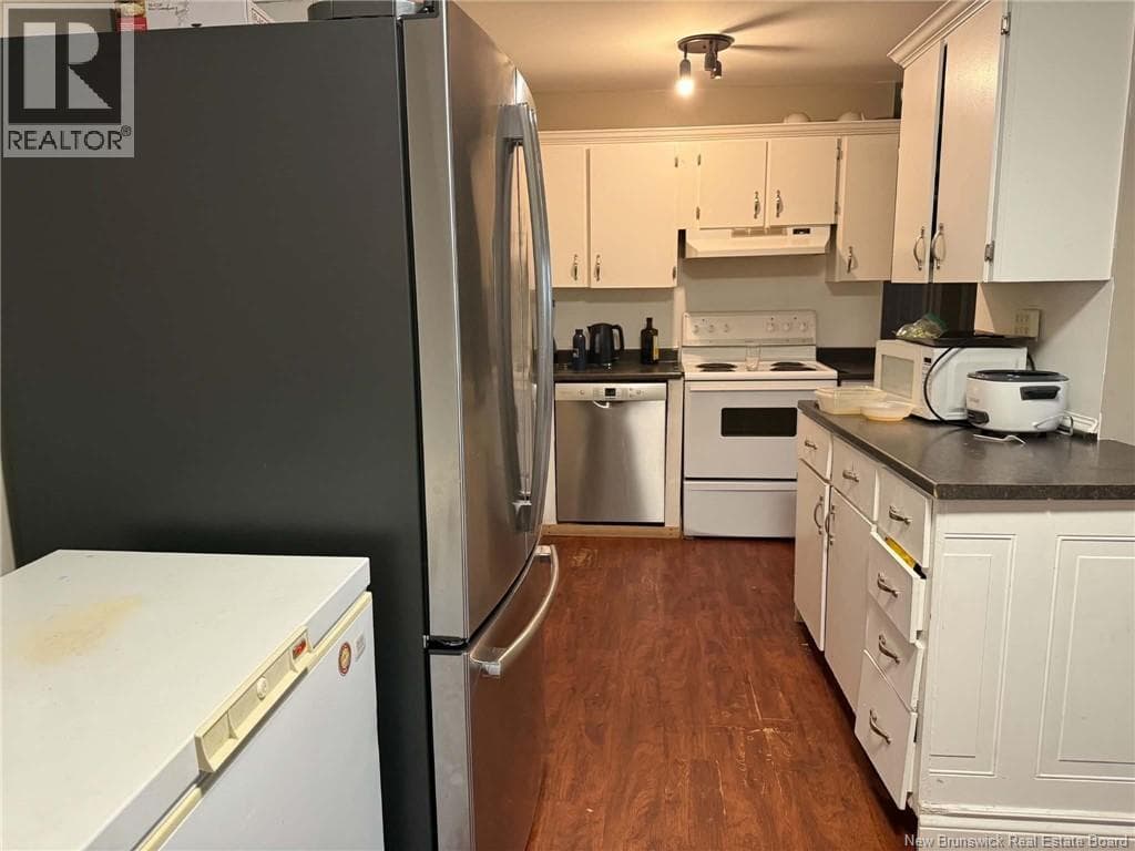145 Coldbrook Crescent Unit# 10, photo 9