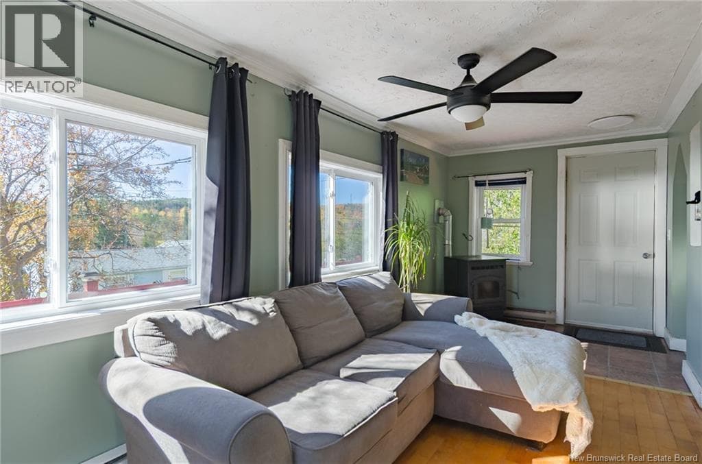 137 Lawrence Long Road, photo 8