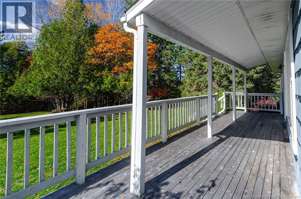 44 Neck Road, photo 9
