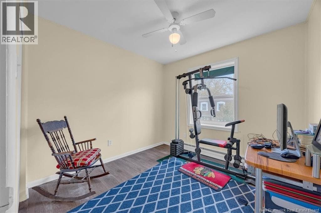 14 Hampton Manor, photo 19