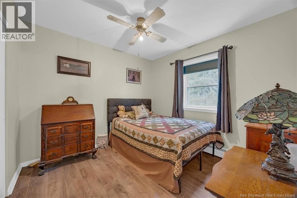 14 Hampton Manor, photo 17