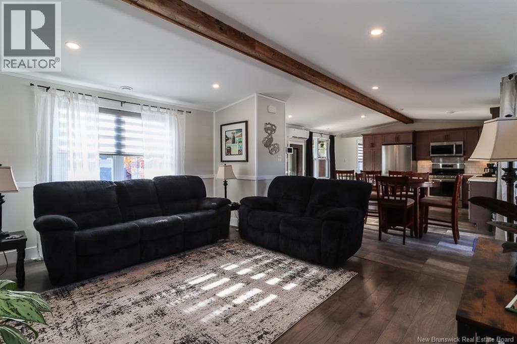 50 Rex Hurley Boulevard, photo 19