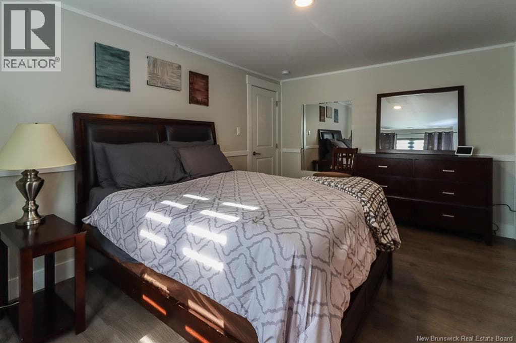50 Rex Hurley Boulevard, photo 20