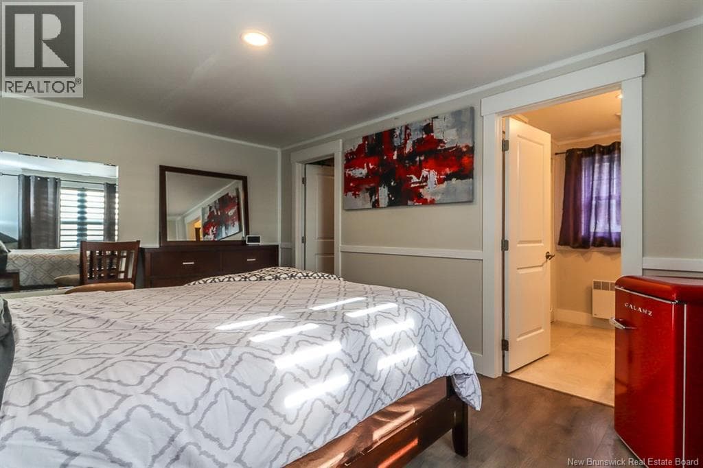 50 Rex Hurley Boulevard, photo 22