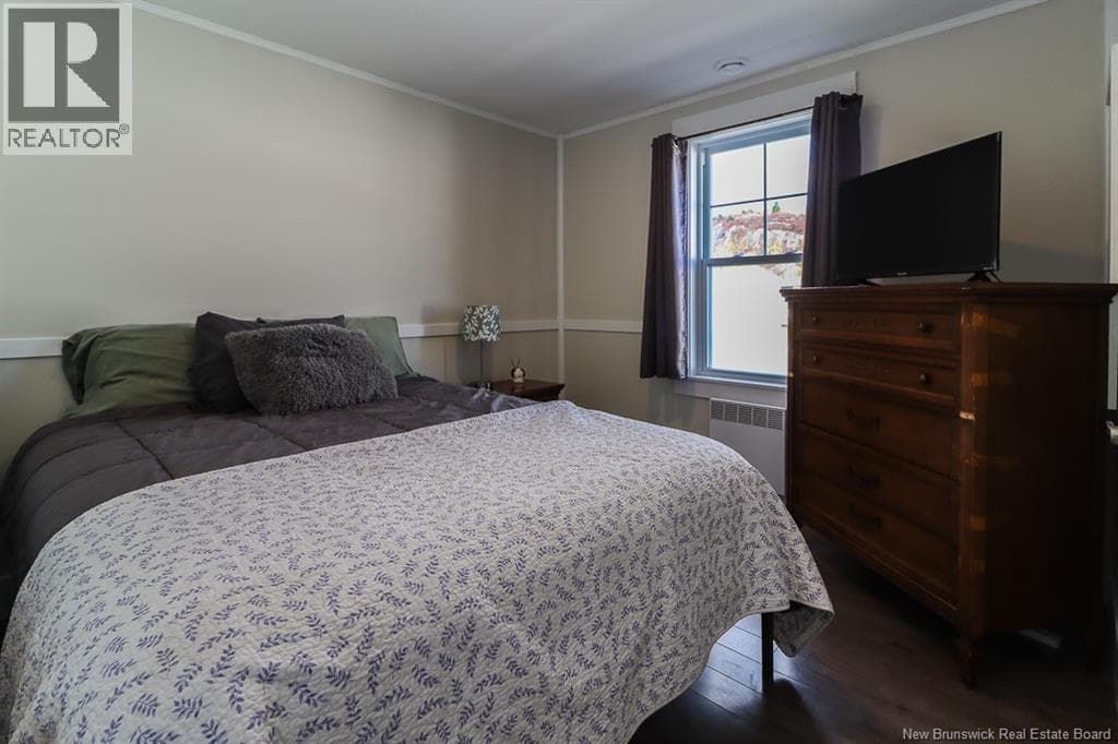50 Rex Hurley Boulevard, photo 35