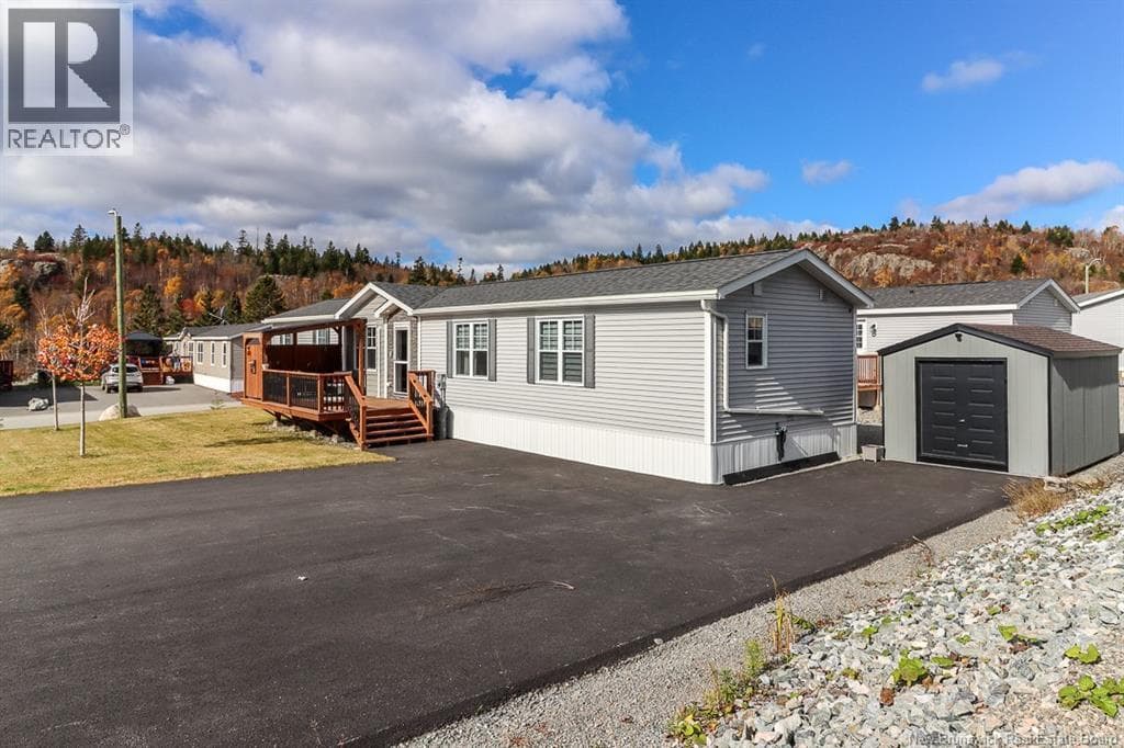 50 Rex Hurley Boulevard, photo 37