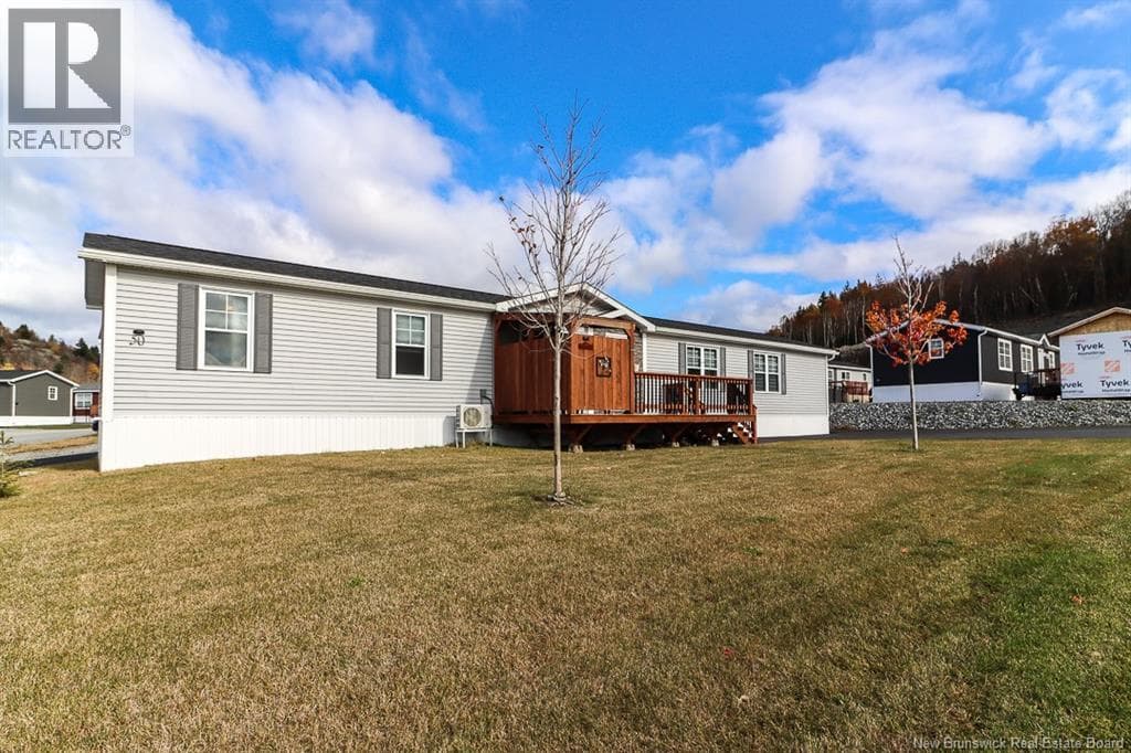 50 Rex Hurley Boulevard, photo 38