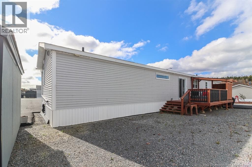 50 Rex Hurley Boulevard, photo 43