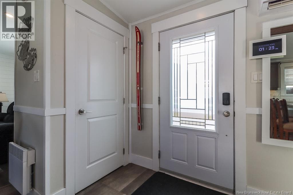 50 Rex Hurley Boulevard, photo 6