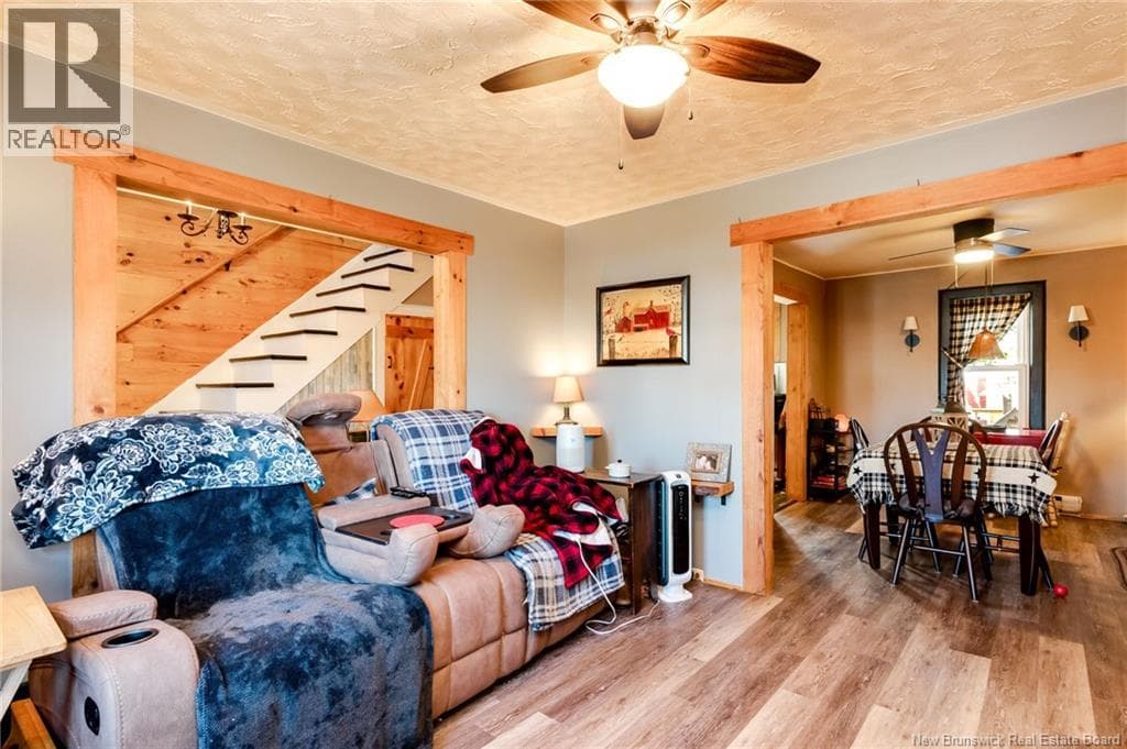 145 Bellevue Street, photo 12