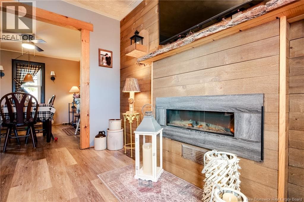 145 Bellevue Street, photo 14