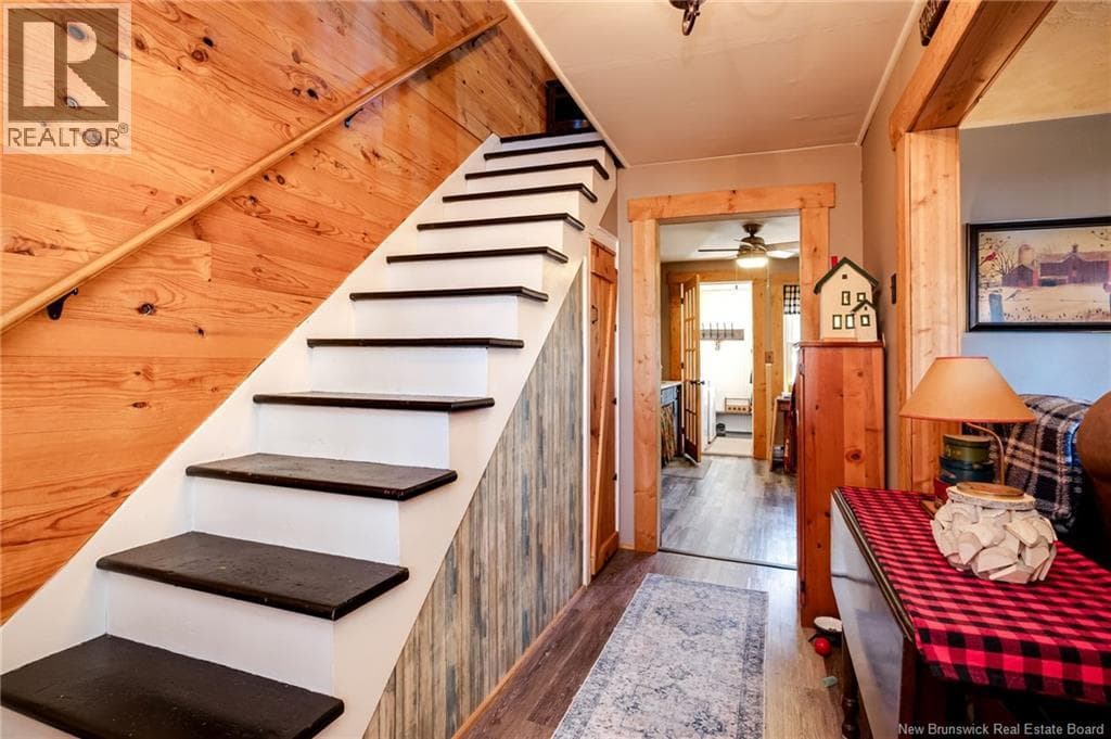 145 Bellevue Street, photo 18