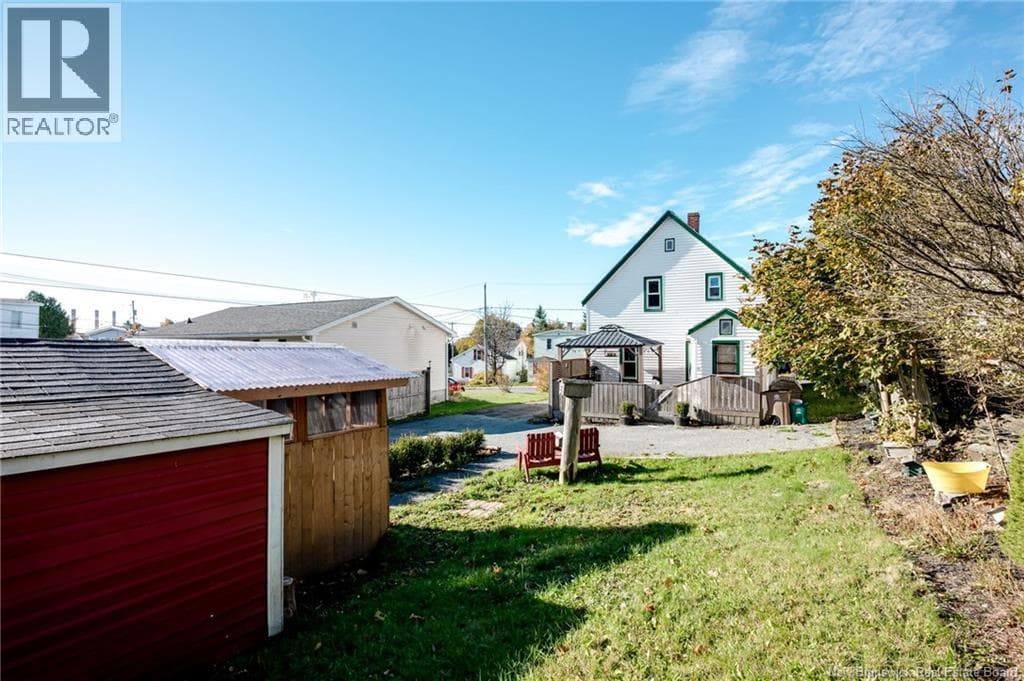 145 Bellevue Street, photo 39