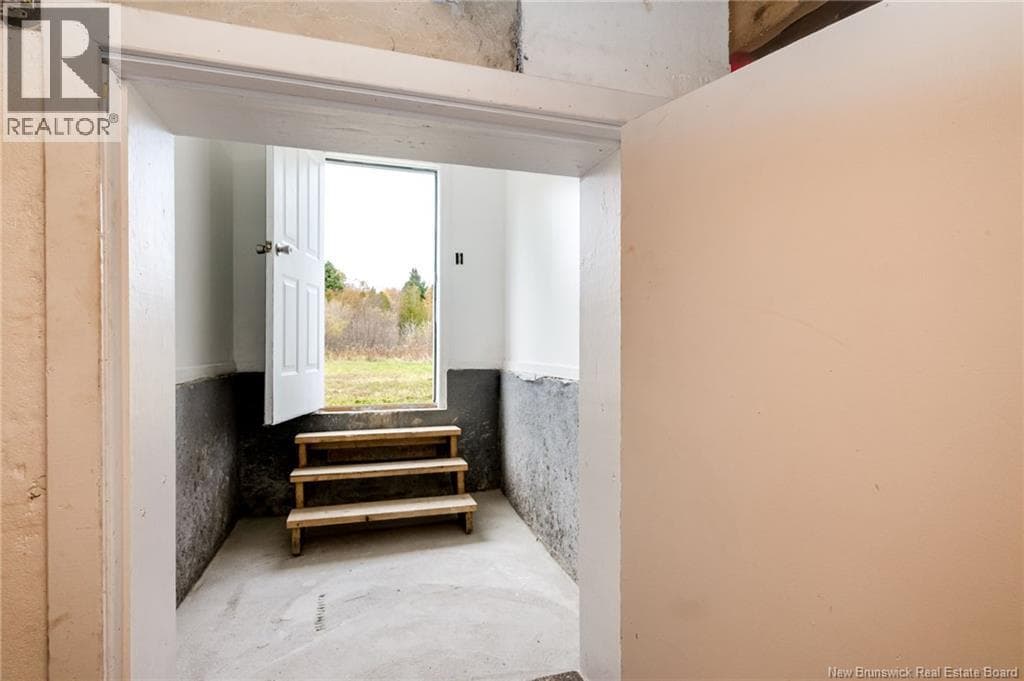 75 Parks Street Extension, photo 30