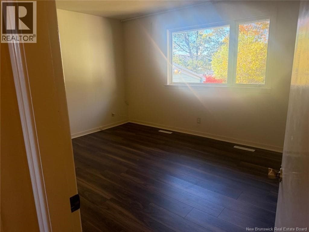 21 Bedell Avenue, photo 20