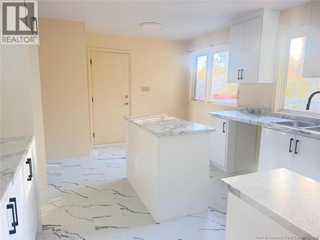 21 Bedell Avenue, photo 15