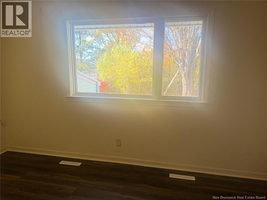 21 Bedell Avenue, photo 19