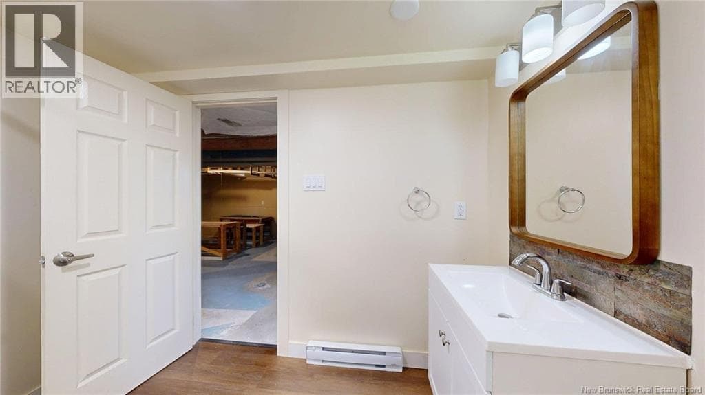 21 Bedell Avenue, photo 33