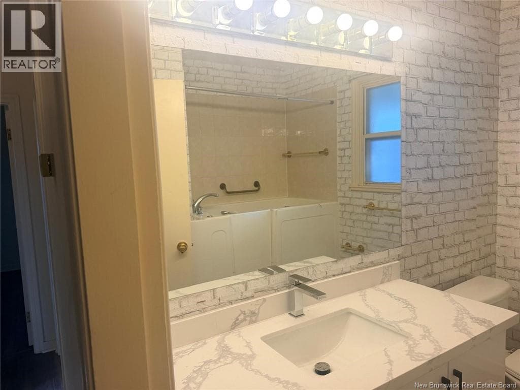 21 Bedell Avenue, photo 24