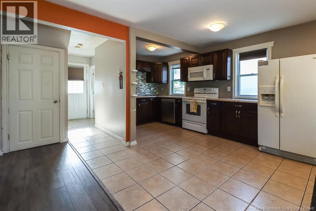 191 Ellerdale Street, photo 25