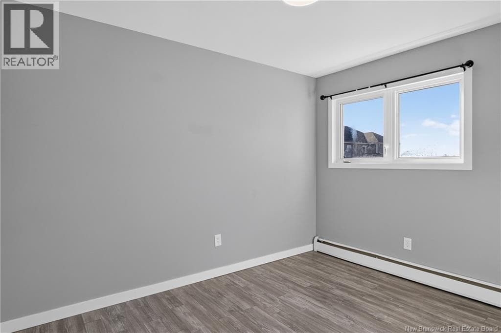 35 Centennial Drive, photo 16