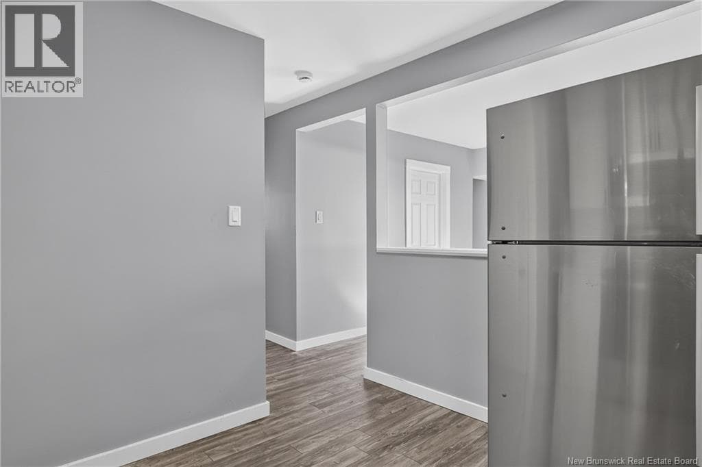35 Centennial Drive, photo 25