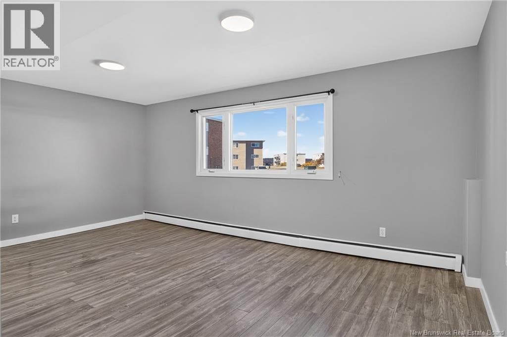 35 Centennial Drive, photo 8