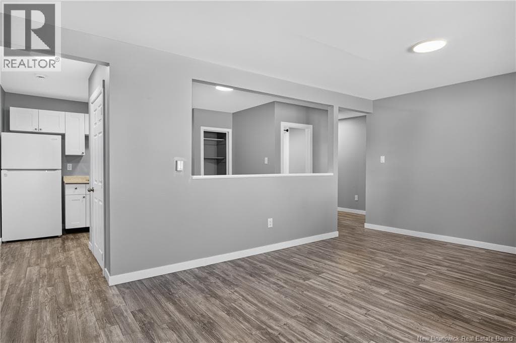 35 Centennial Drive, photo 9