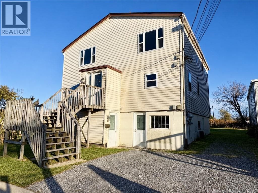 325 Woodville Road, photo 2